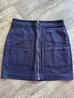 Forever 21 Navy Front-Zip Mini Skirt
